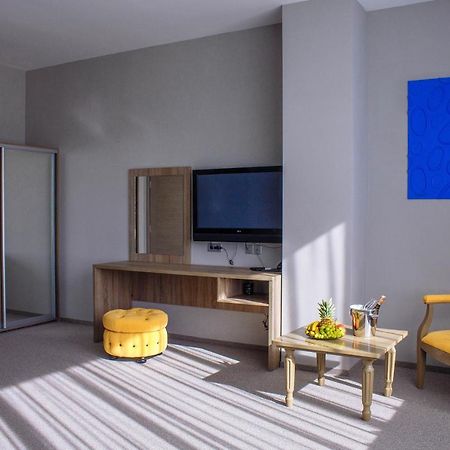 Platinum Hotel Zaporizhia Extérieur photo