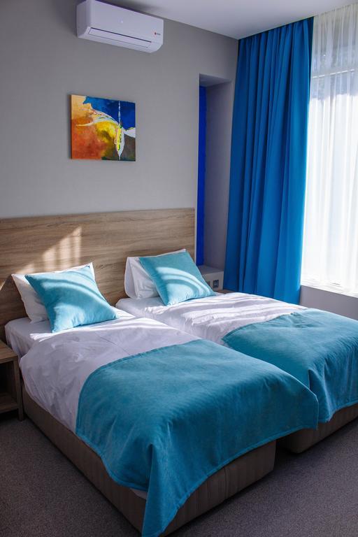 Platinum Hotel Zaporizhia Extérieur photo