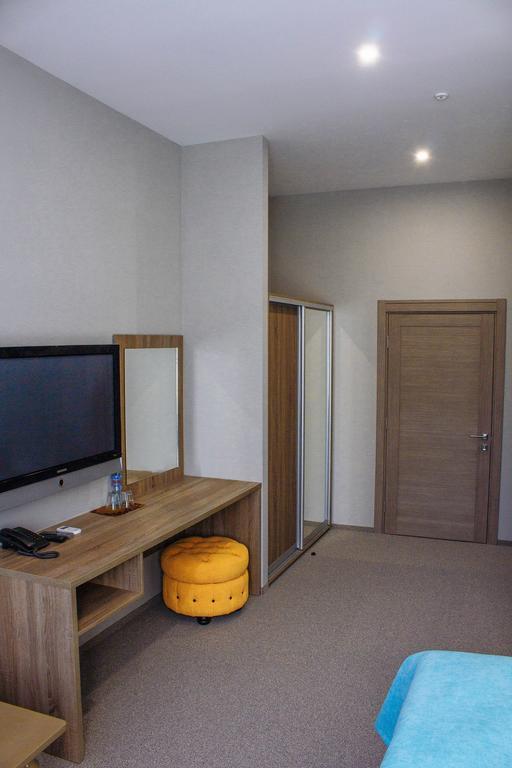 Platinum Hotel Zaporizhia Extérieur photo