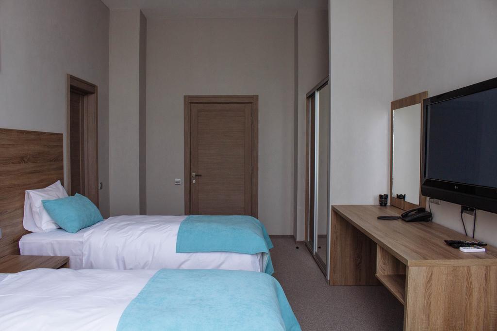 Platinum Hotel Zaporizhia Extérieur photo