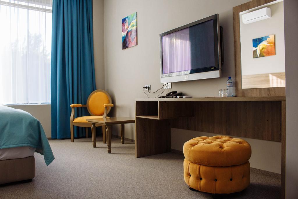 Platinum Hotel Zaporizhia Extérieur photo