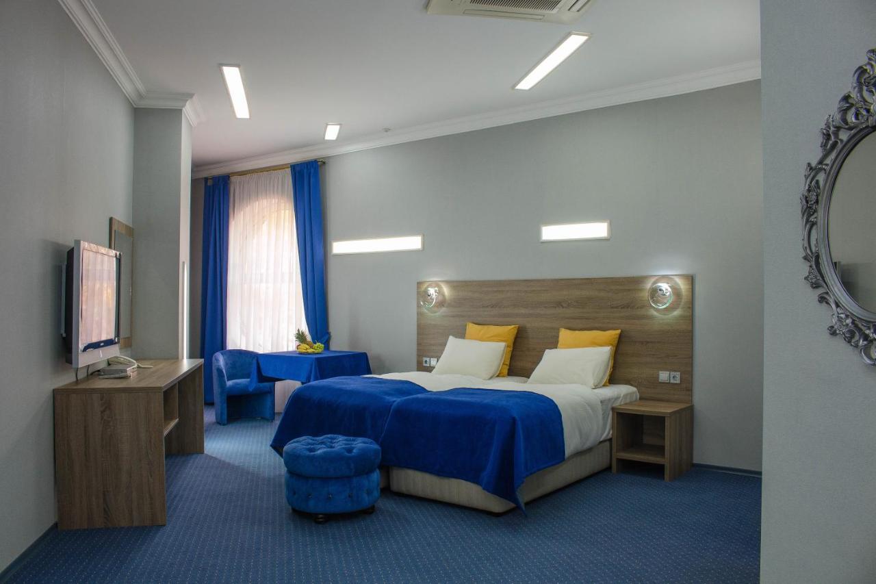 Platinum Hotel Zaporizhia Extérieur photo